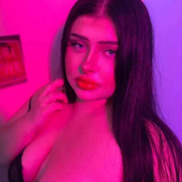 amanda_striking