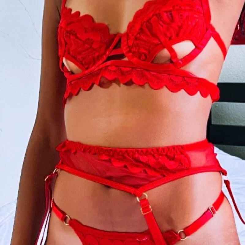Angelina9898-
