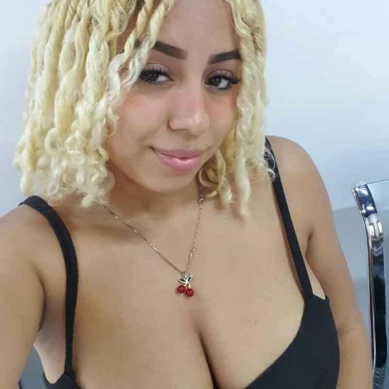 Lucy_White__