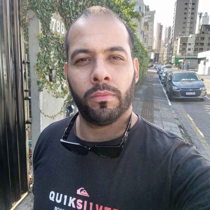Carlos02145