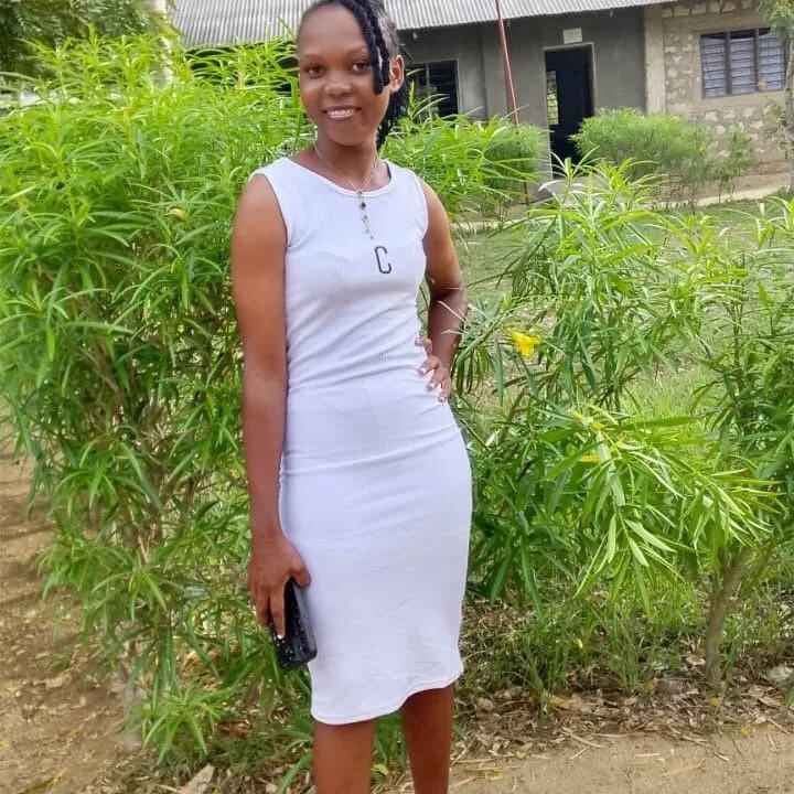 kenyan_curvy