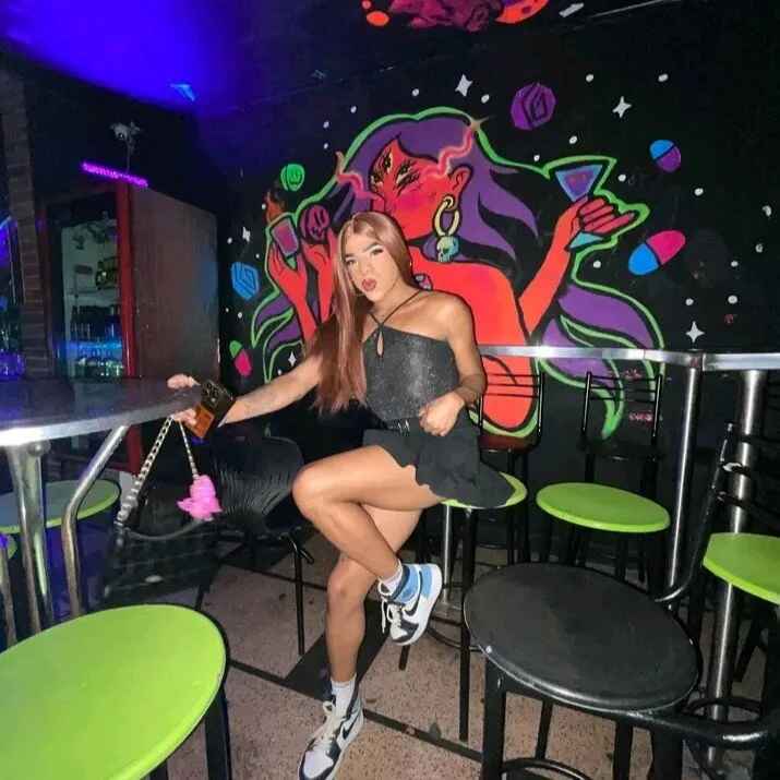 Kendall_Hotsexy_x