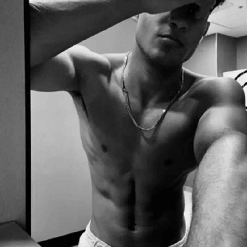 jonathan_hot_