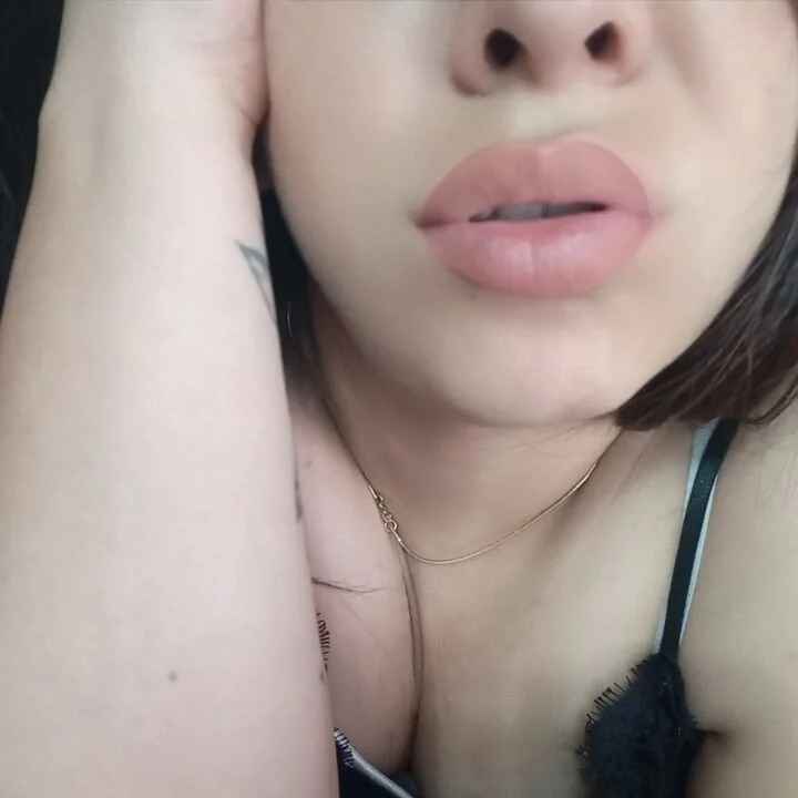 emmacurvyhot