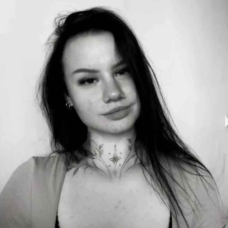 Ava_Lanchee