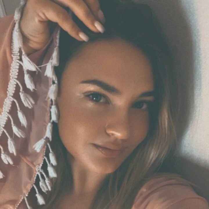 Marie_Ellie