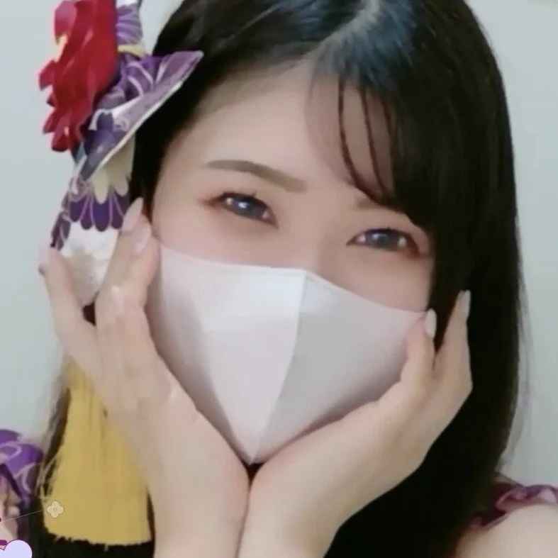 Mila_Velvet_LIVE