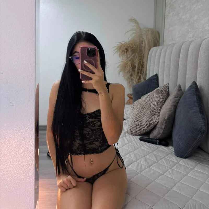 Kylie_Dessire