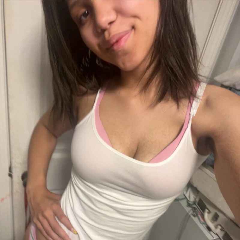maisie_goldxx