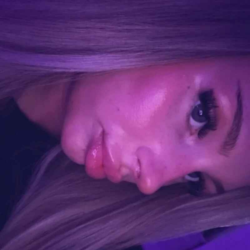 blondeeee