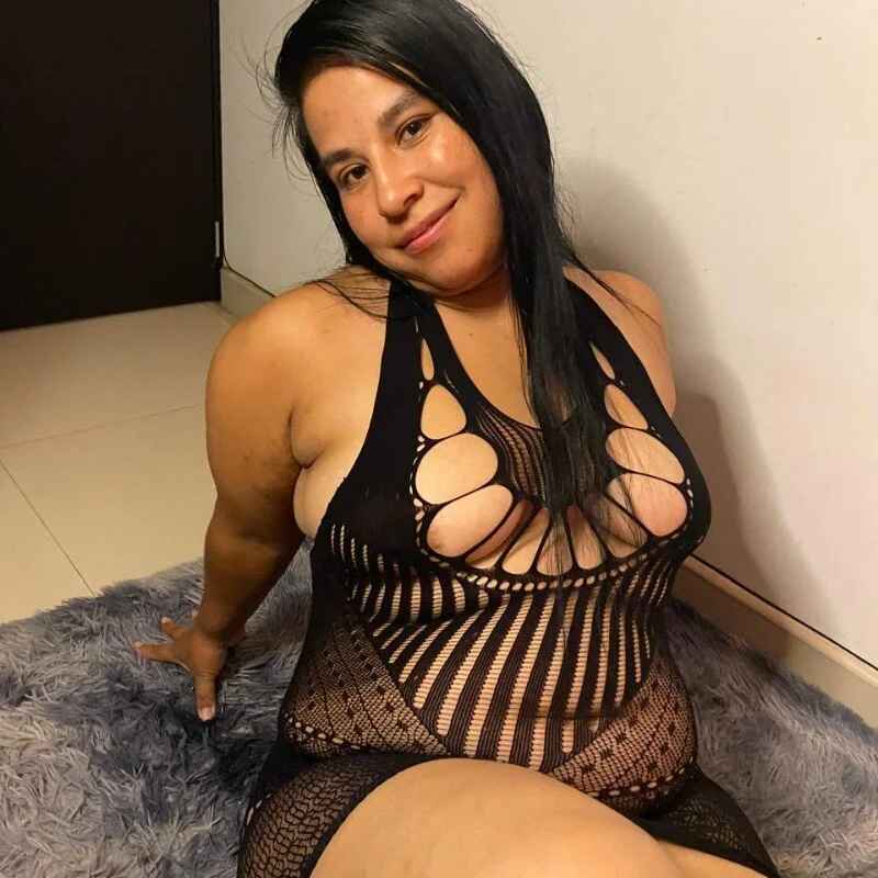 _mia_canela