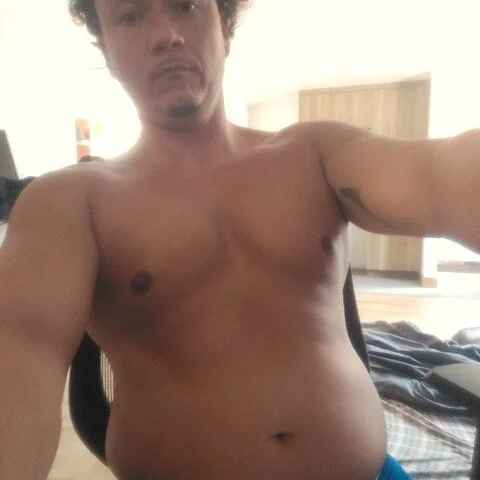 HOT_MALES_25