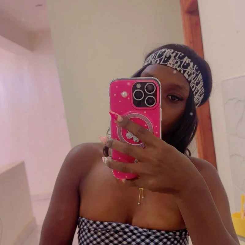 PrettySassy_