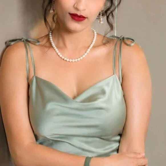 Sexy_Divya1