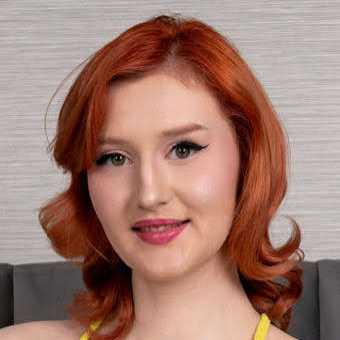 Lola Red — FansOnlyX creator profile