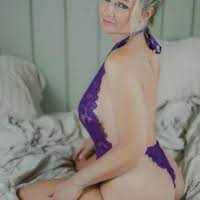 BlondeMilf82 — FansOnlyX creator profile