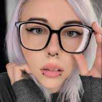 sarah_sky_official — FansOnlyX creator profile