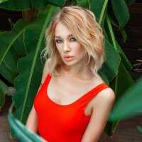 JuliMils — FansOnlyX creator profile