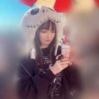 Moe_v_v — FansOnlyX creator profile