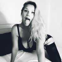 simoneonly4u — FansOnlyX creator profile
