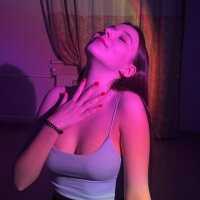 linda_x_x — FansOnlyX creator profile
