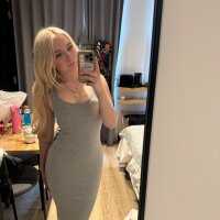 Blondie_Sofia_Essexbabe — FansOnlyX creator profile