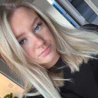RoxyLexx — FansOnlyX creator profile