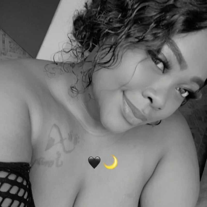 AmberArthur — FansOnlyX creator profile