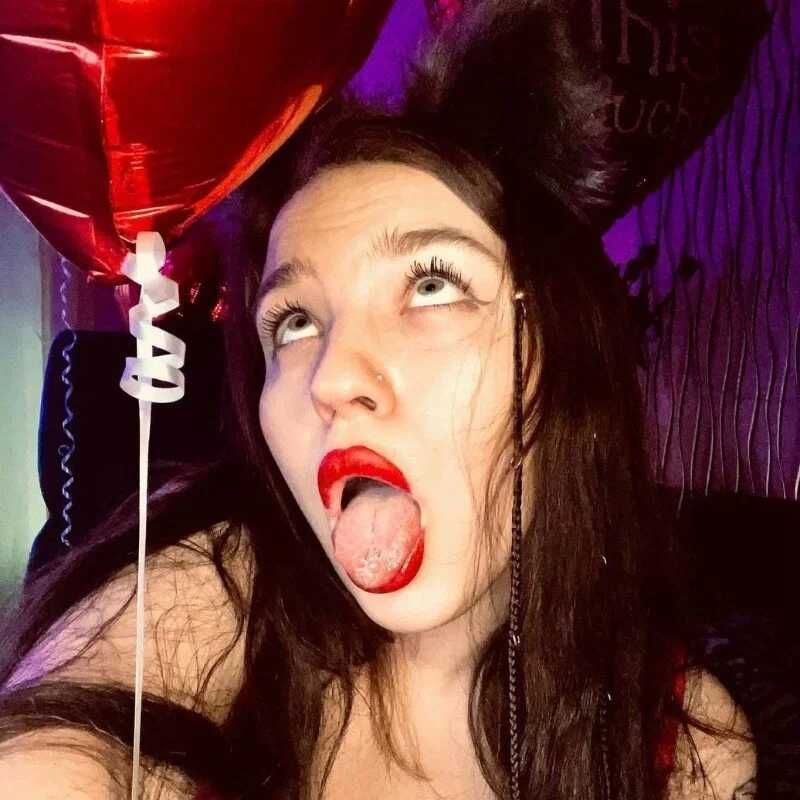SweetAlissa18 — FansOnlyX creator profile