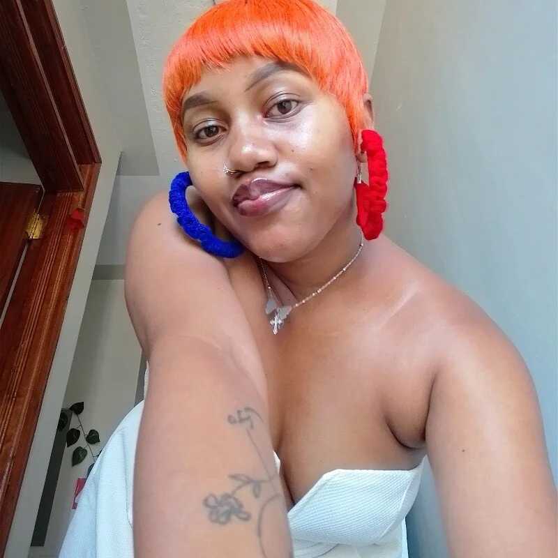 SquirtQueen222 — FansOnlyX creator profile