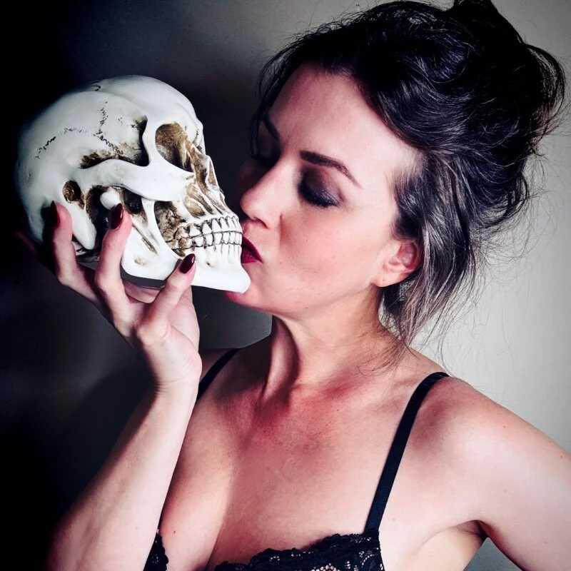 MaiseKnox — FansOnlyX creator profile