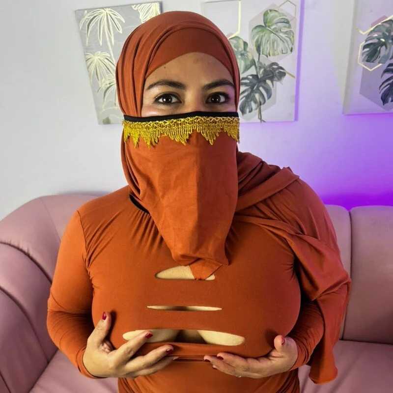 Zainab_Inaya — FansOnlyX creator profile