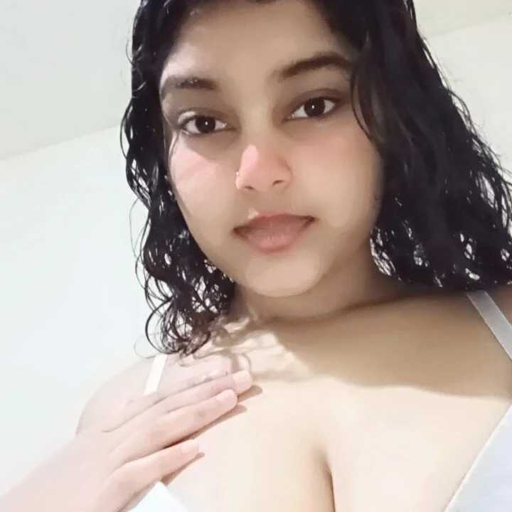 miss_ellaaaa — FansOnlyX creator profile