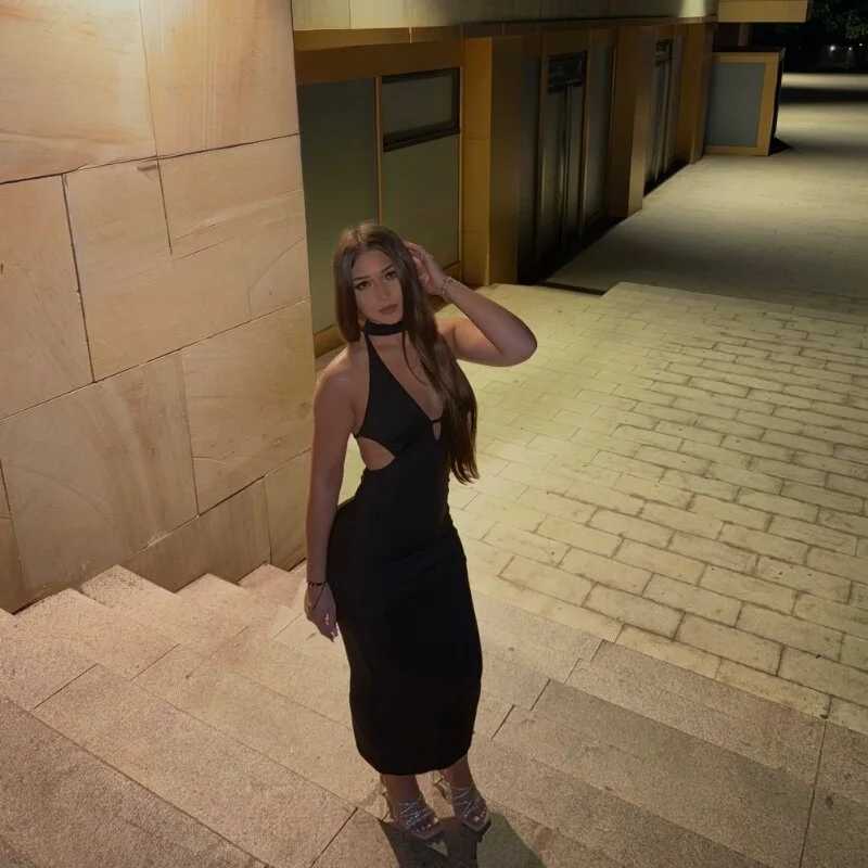 EllaClarke — FansOnlyX creator profile