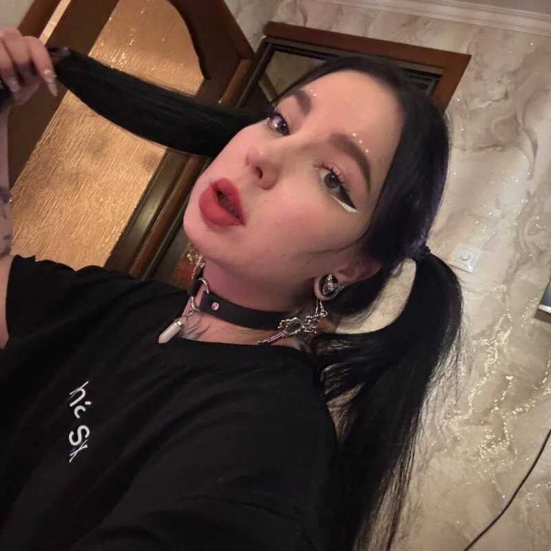 yourvodka — FansOnlyX creator profile