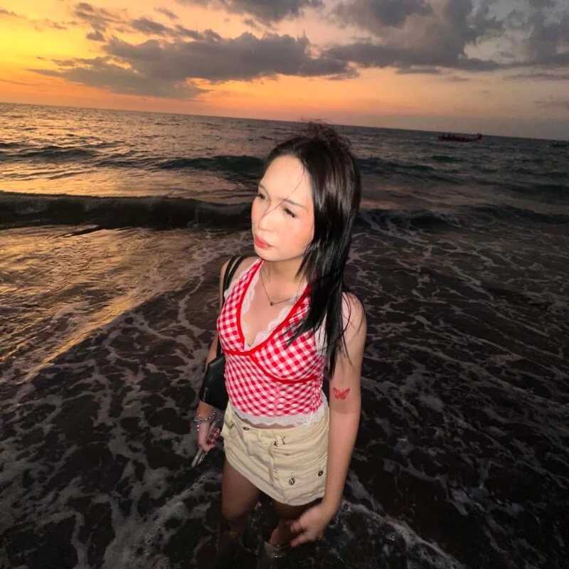 lovely_samina — FansOnlyX creator profile