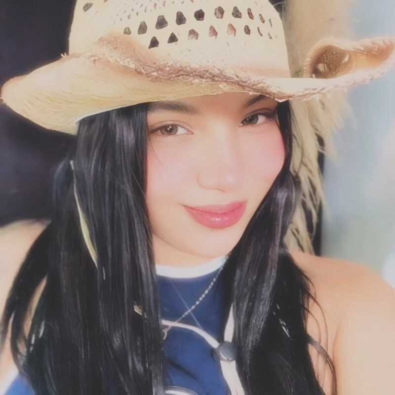 Ashley_dolll — FansOnlyX creator profile