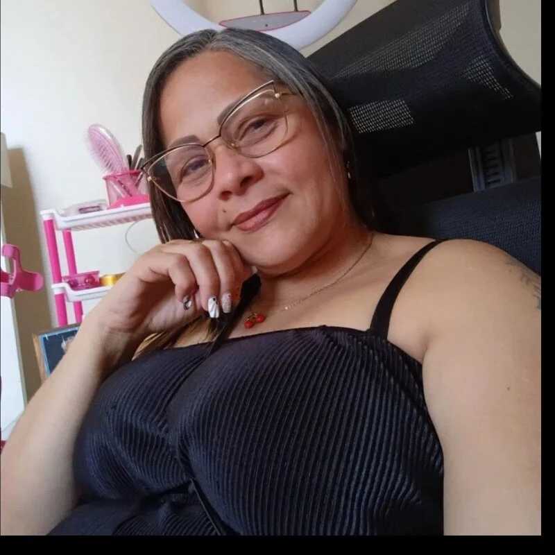 Angie_milf50 — FansOnlyX creator profile