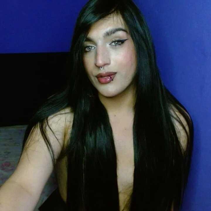 valeriavaleriana13 — FansOnlyX creator profile