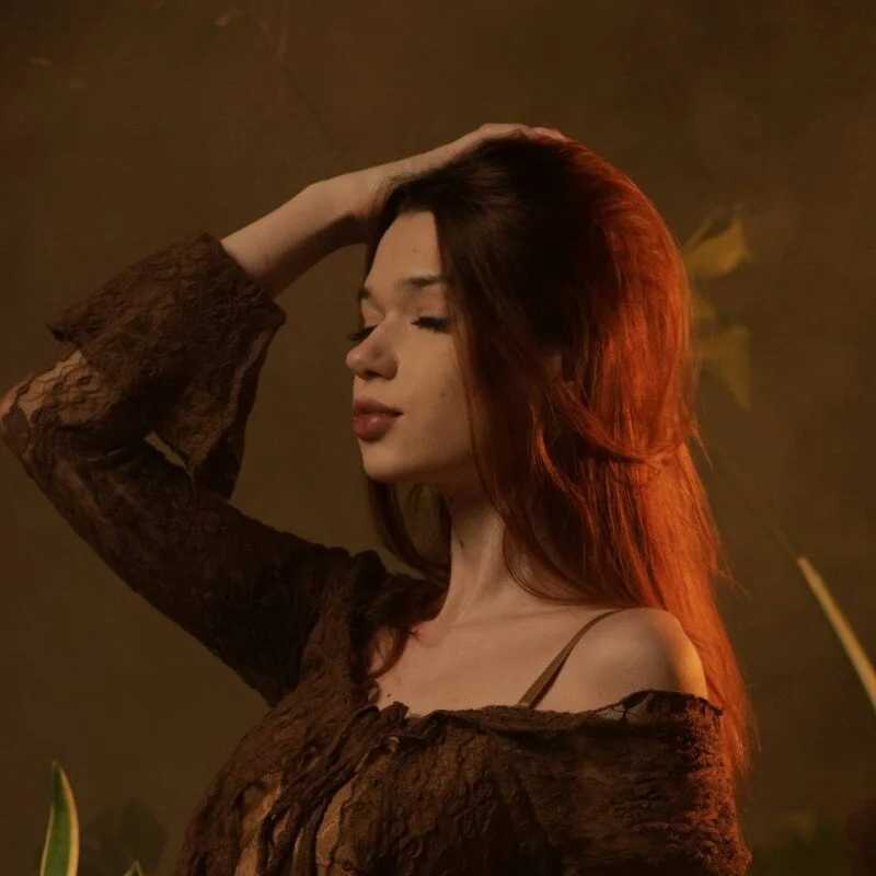mimi_fox — FansOnlyX creator profile