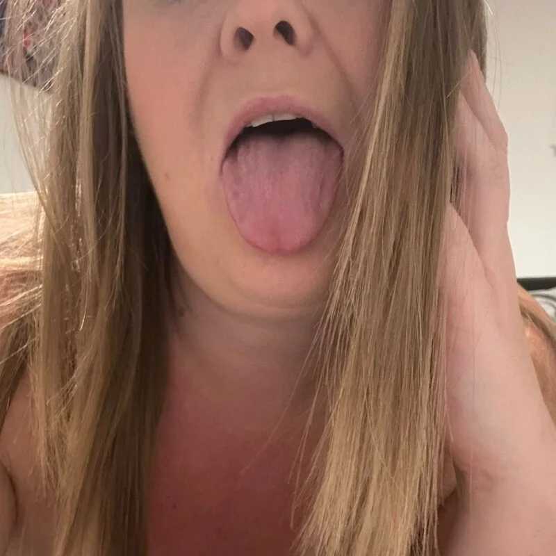 Ur_girl_next_door — FansOnlyX creator profile