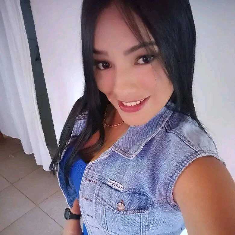 Ariel__xoxo — FansOnlyX creator profile