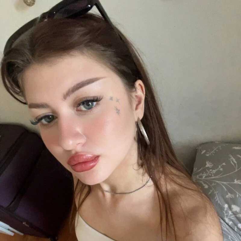 LoreneCalderwood — FansOnlyX creator profile
