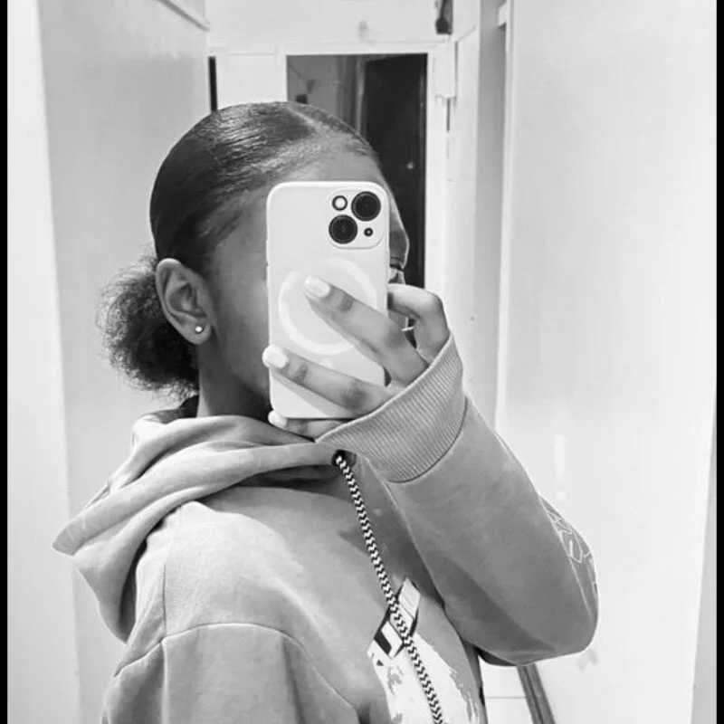 Brunette_blonde — FansOnlyX creator profile