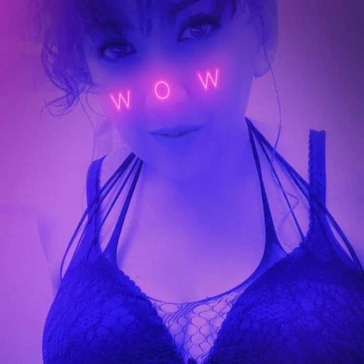 DanniDopely — FansOnlyX creator profile