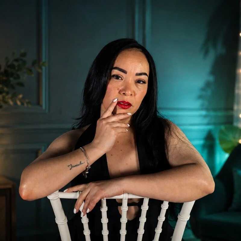 lia__owen — FansOnlyX creator profile