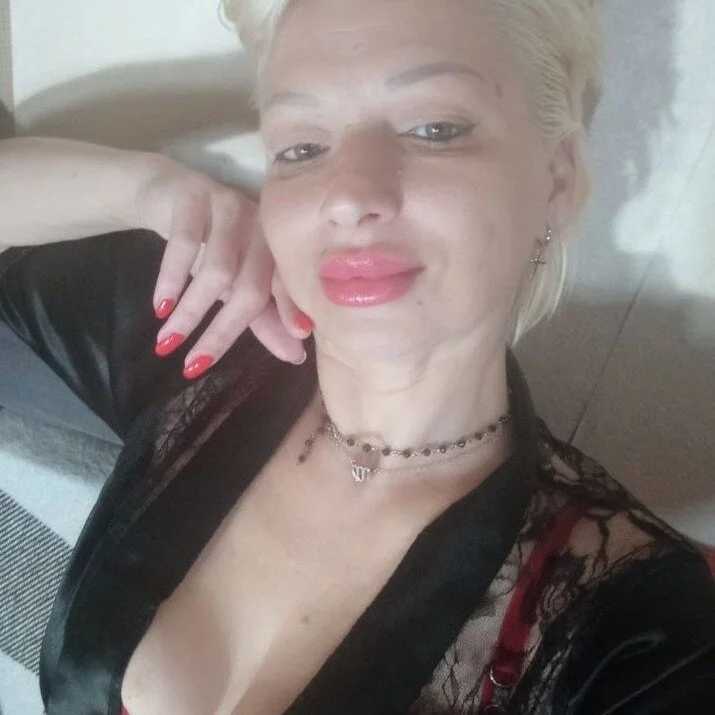 MaryJane441 — FansOnlyX creator profile