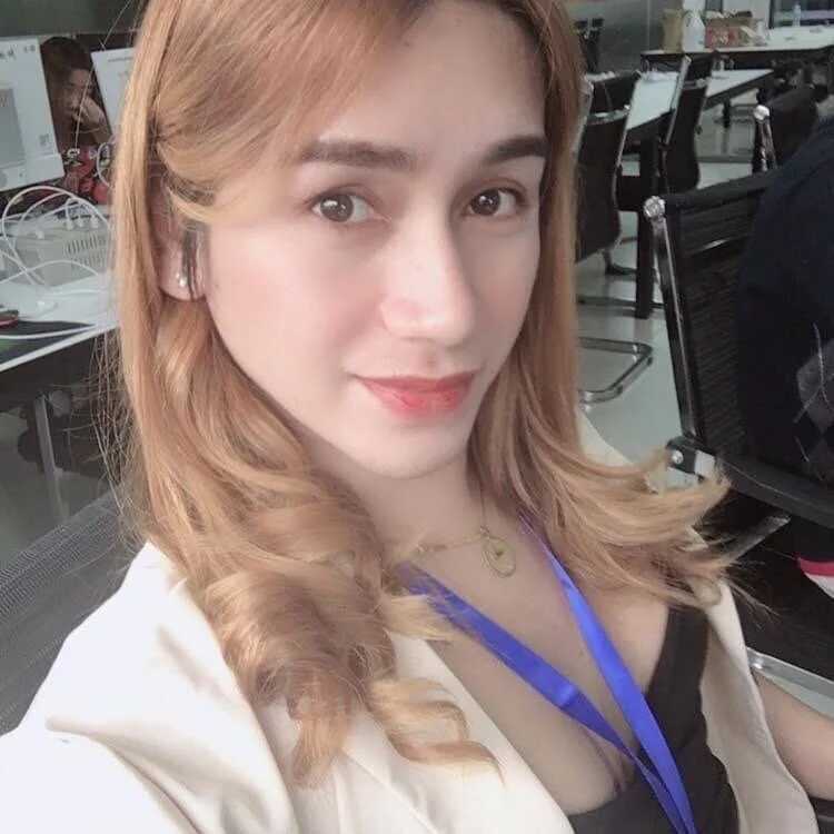 pretty_TRANSjona — FansOnlyX creator profile