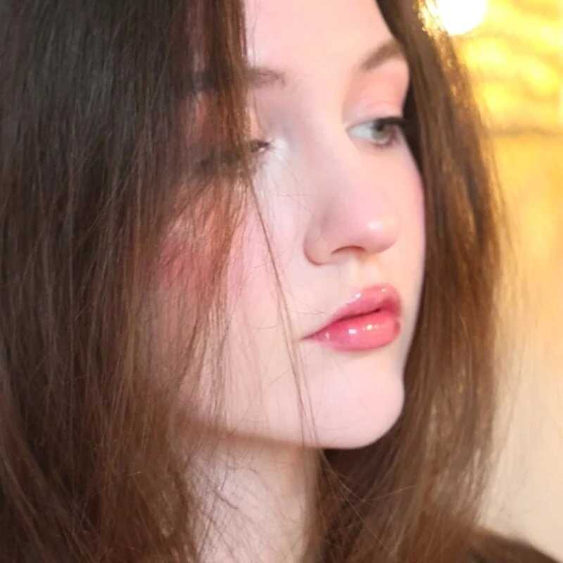 Lilyblushhh — FansOnlyX creator profile