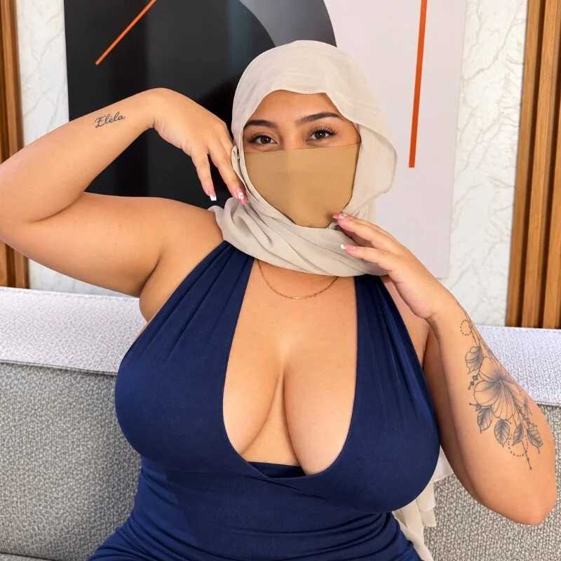 ZaynaSecret — FansOnlyX creator profile